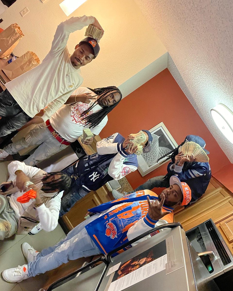 BunknEd's tweet photo. “Gotta get pass da Ls just to get a M🎯‼️” #RipDrizz #RipLee https://t.co/SeCI1p1tyy