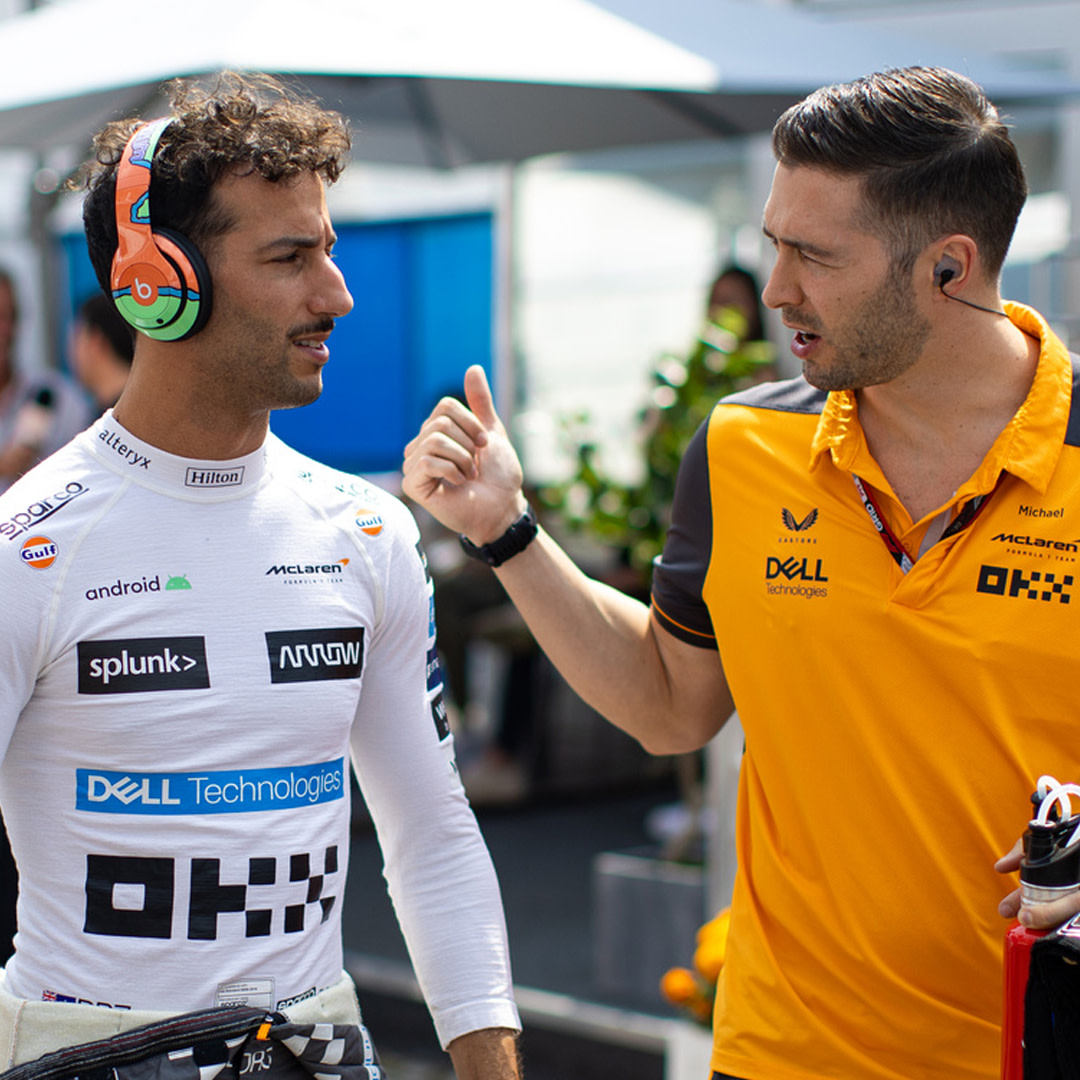 Mega drive! P7, a nice points haul and driver of the day ✊ An awesome time here in Mexico, the fans and the atmosphere is crazy 🇲🇽

📸 @kymillman

#MexicanGP #f1 #mclarenf1 #danielricciardo #f1coach #formula1