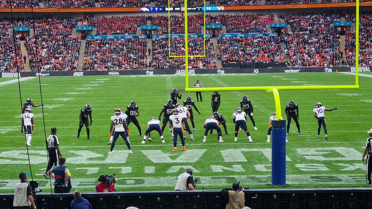 keepproglong's tweet image. First @Broncos game. Amazing, let's ride. @ShadyInference