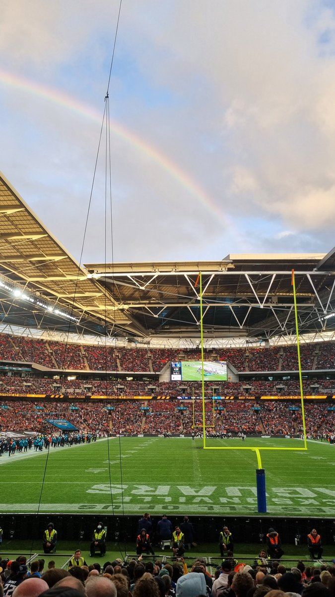 keepproglong's tweet image. First @Broncos game. Amazing, let's ride. @ShadyInference