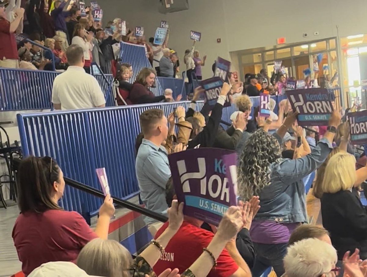 VoteKendraOK's tweet photo. Momentum… https://t.co/MadzyiWQGO