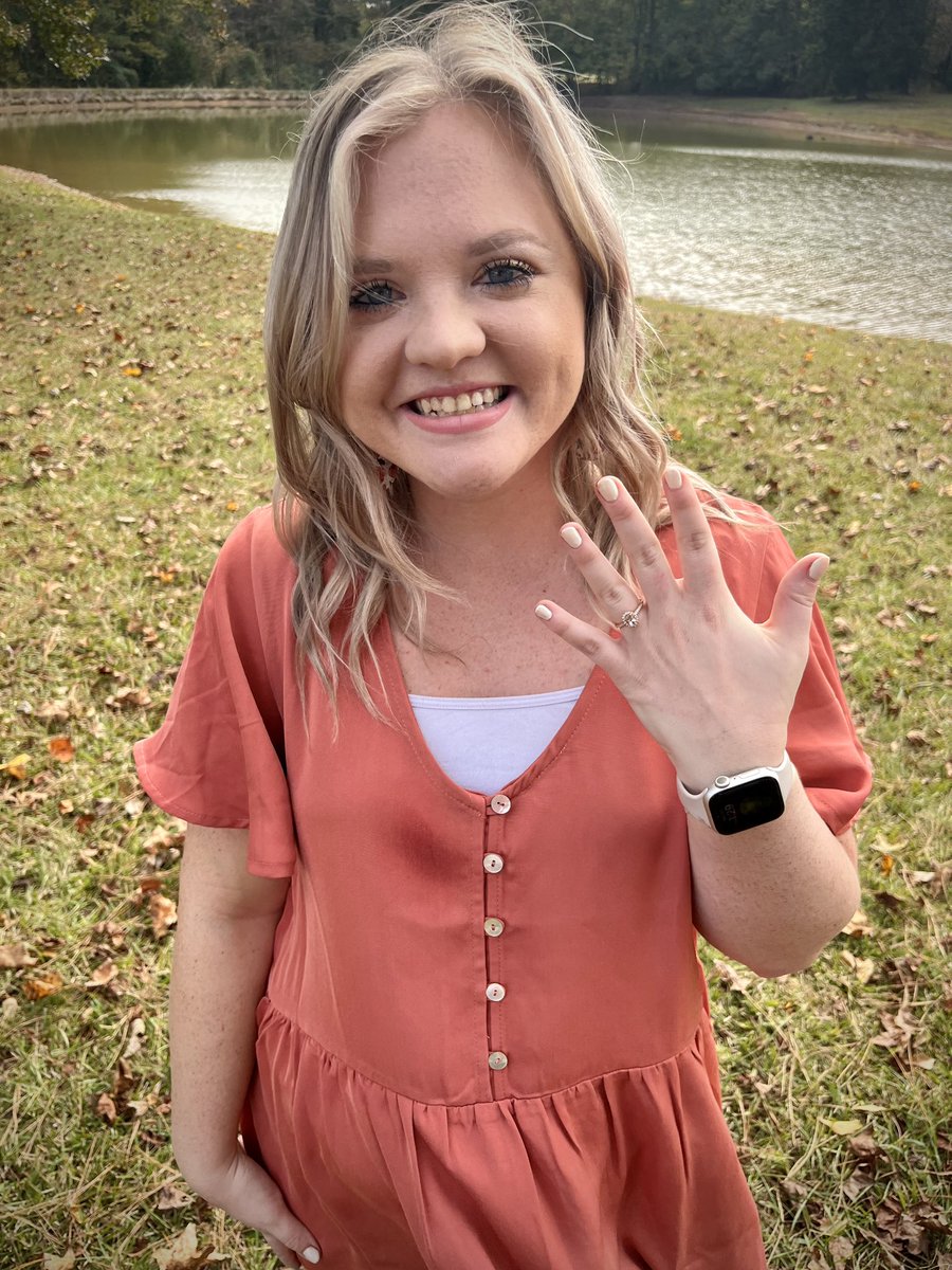 sprad_16's tweet photo. I’m a fiancé 🥺🥺 https://t.co/NooWzoQG3q