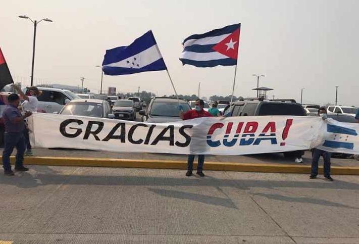 Como nuestro Presidente @DiazCanelB afirmamos que '#Cuba reitera su vocación profundamente humanista y solidaria con los pueblos hermanos que, fieles a su historia de lucha, resisten y construyen en cualquier parte del mundo'. #CubaEsAmor @DrRobertoMOjeda @UJCdeCuba