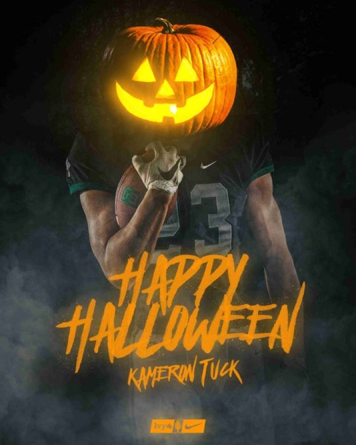 tuck_kameron's tweet photo. 🌲Had a great time in The Woods this weekend🌲⁦@DartmouthFTBL⁩ ⁦@WendyLaurent55⁩ ⁦@Coach_McCorkle⁩ ⁦@coachasmith52⁩ ⁦@CoachDaft⁩ https://t.co/ivBcqVB7ej