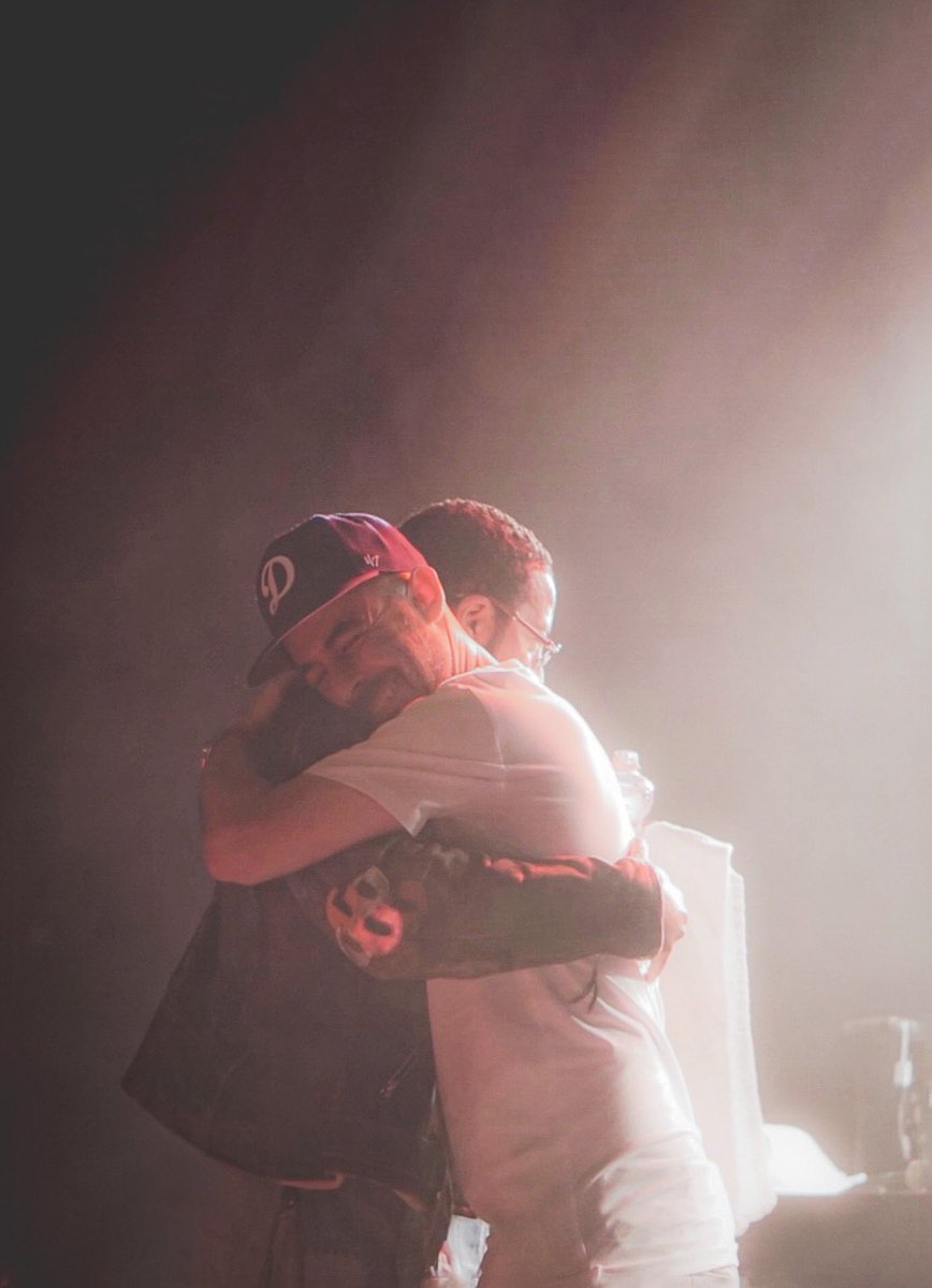 moe2graphy's tweet photo. @Alchemist x @rocmarci Show was Heat AF🥵🎤🎹🏆🐐📸🎞🔥 https://t.co/FkZVDxW7Y6