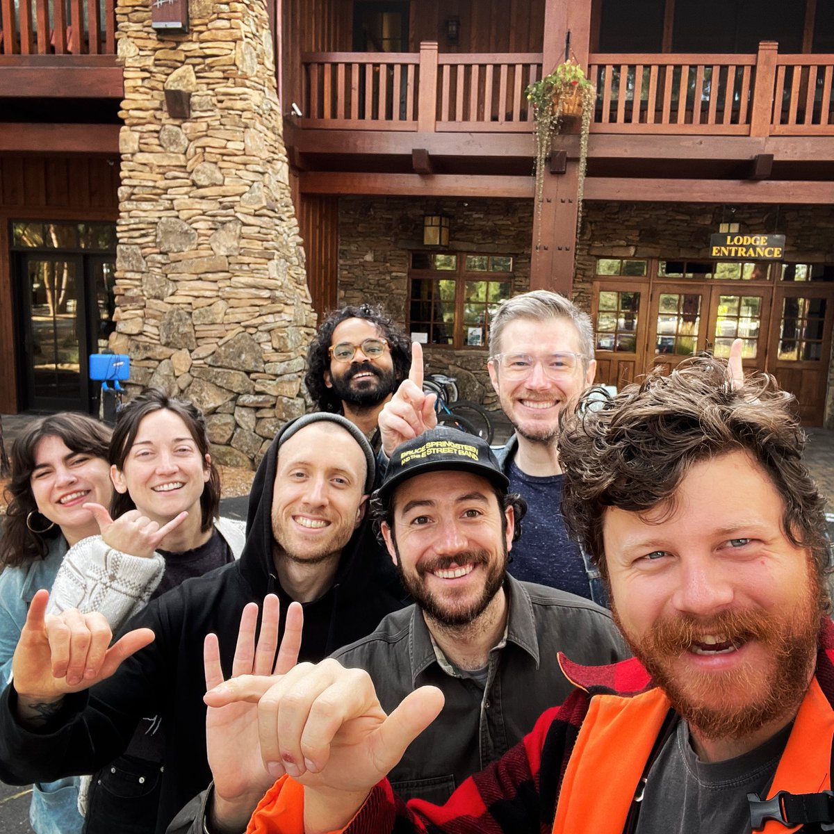 Darlingside tweet media