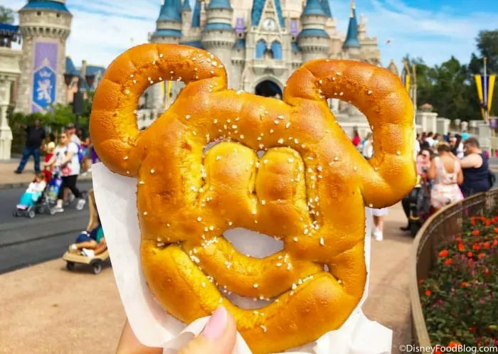 You can ball on a budget AND eat some of the best snacks in Disney World! 🥨 Expensive Disney World Snacks Aren’t Always the BEST buff.ly/3eVscEU
