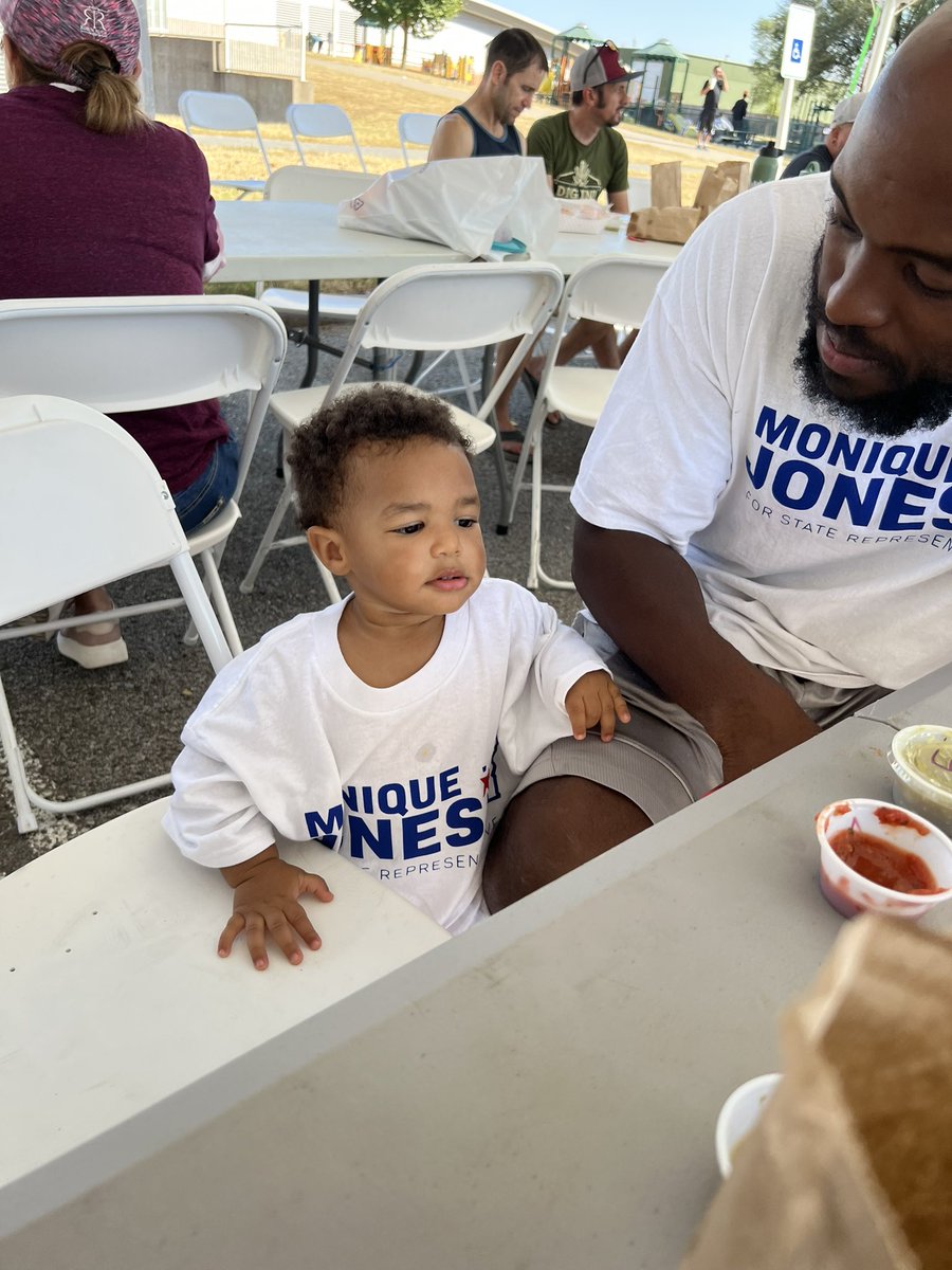My youngest grand-daughter Nova Leigh supporting me at ArkaSalsa #Lovemyfamily #Bettertogether. #Vote4Real