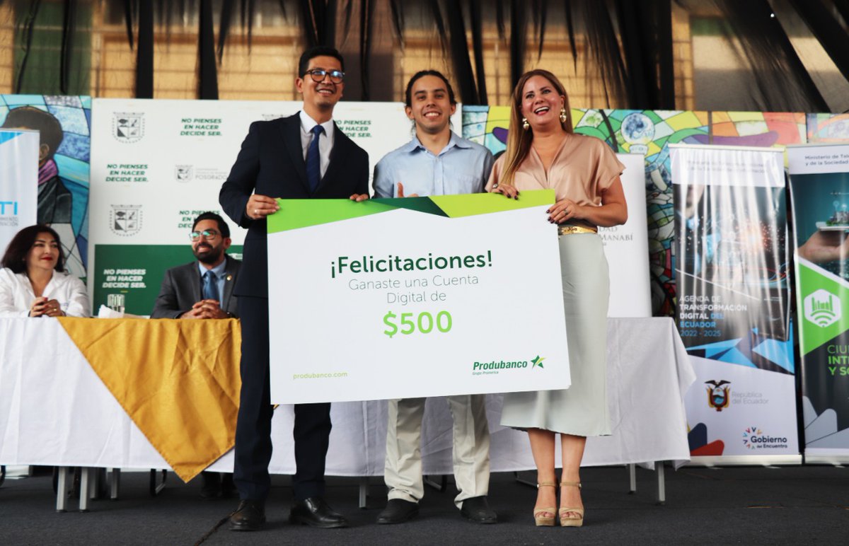 Telecom_Ec's tweet image. ¡Felicidades Salomón Solís Arteaga!

Su iniciativa de trituración de residuos orgánicos ganó el INNOVA TECH-UTM, organizado por @UTMManabi, con apoyo de @Telecom_Ec. El ministro (s) anunció los ganadores de un reto que demuestra que 🇪🇨 apuesta por el desarrollo de TIC.

@vmaino