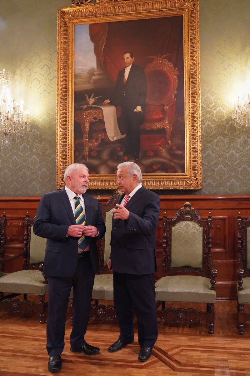 lopezobrador_'s tweet image. Ganó Lula, bendito pueblo de Brasil. Habrá igualdad y humanismo.