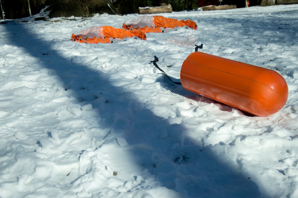SPEAR_REXUS's tweet photo. @ChutesNL Exactly why not only our chutes but also our shell is orange! https://t.co/wXNNcCANRh