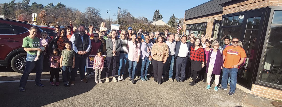 BlahaForAuditor's tweet photo. Incredible start before a day of 1000 doors in Wayzata! #Blahauditor #letsaimhigher @MNSteveSimon @KeithEllison @Bresnahan4MN @Morrison4MN @PattyAcomb https://t.co/GXvS73AagZ