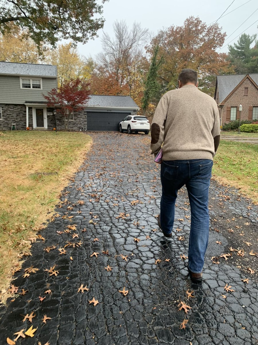 VoteMonzel's tweet photo. Even in the rain we were knocking doors today in Madeira! Remember to vote 🗳 Monzel for State Representative District 28! 🇺🇸@OhioHRA @HamCoGOP @ohiogop @AfpOhio @MadeiraOhio https://t.co/GmlvuYMFZ3