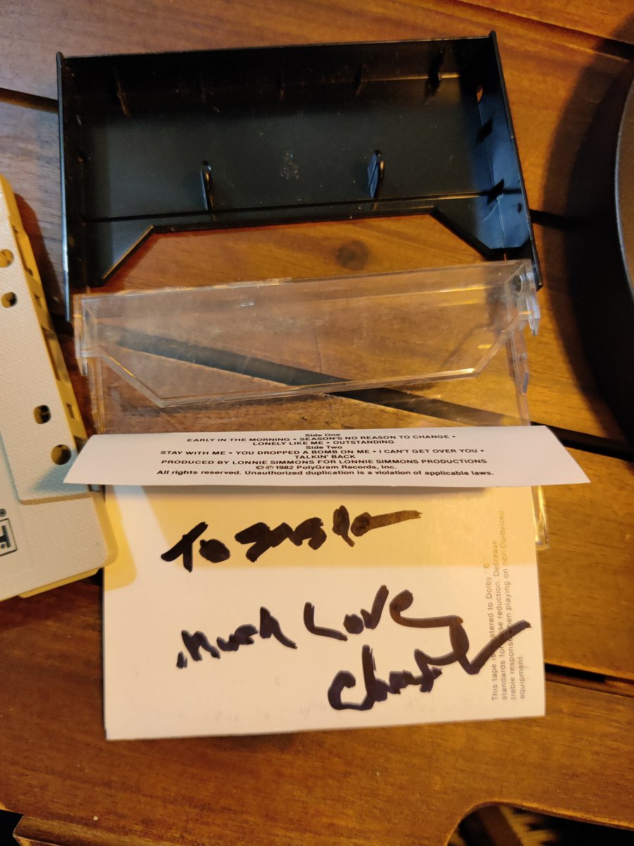 KashperkoSasha's tweet photo. "To Sasha, much love
Charlie" https://t.co/FeHKvX2NIm