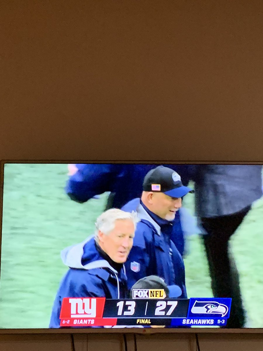 owenmongan07's tweet photo. Ain’t no way Jack Geckler bet me $15 that the Giants would win. 😂#Seahawks #CommonJackL #DylanReynoldsL #GiantsSuck #RyanownsJack #LearnyourLesson https://t.co/fhVC2DvunP