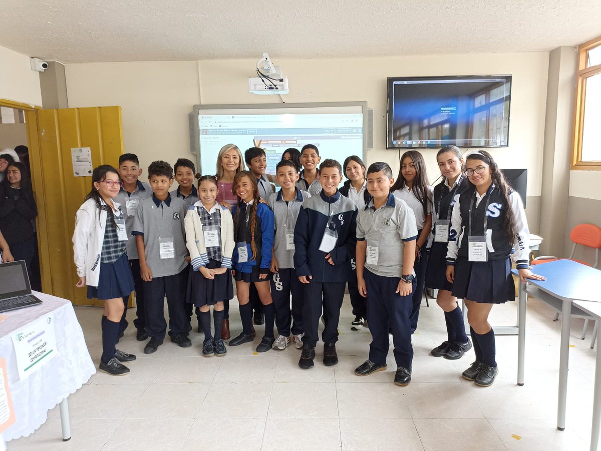 Angelamunozphd's tweet photo. El mejor resultado en nuestra I feria de #PensamientoComputacional  #computationalthinking  en la Institución Educativa General Santander de Calarca - Quindío en Colombia. Mis estudiantes, los protagonistas. Queremos que conozcan nuestra experiencia @Mineducacion https://t.co/2woTYnk0cE