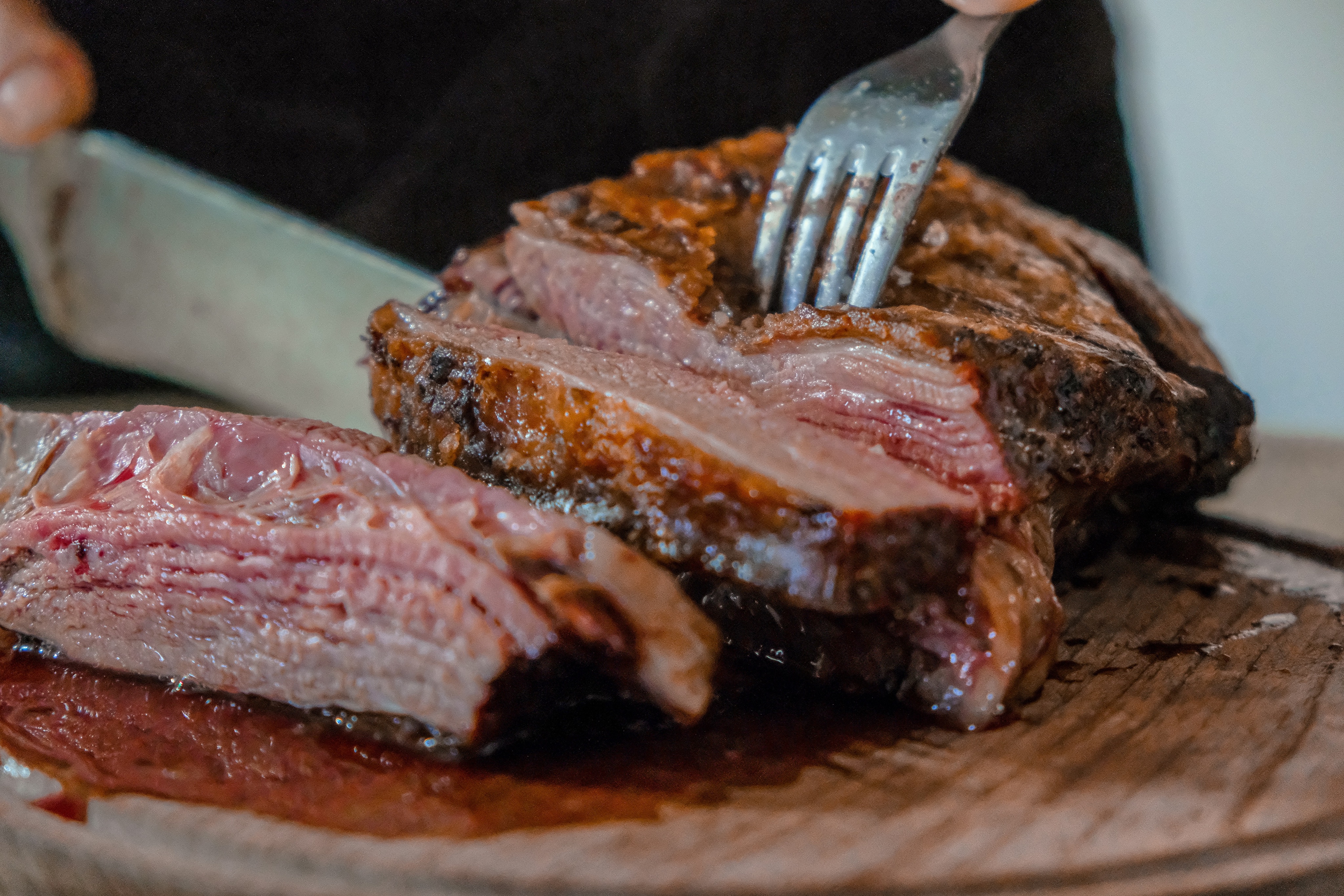 A plate of juicy steak 