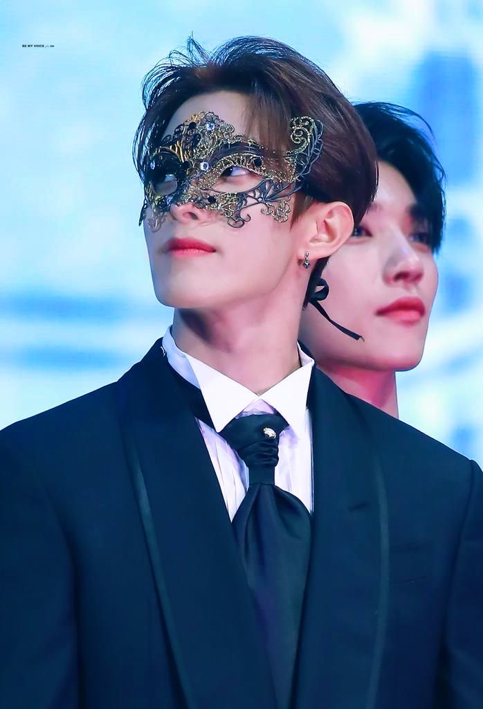 kyeomdaily's tweet photo. his highness, lee dokyeom 👑 #도겸 https://t.co/fQAYczTyRA