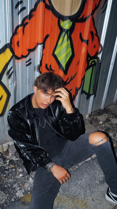 check this out on my instagram!  https://t.co/wrTR5Ywh6q https://t.co/Za51joIlCP