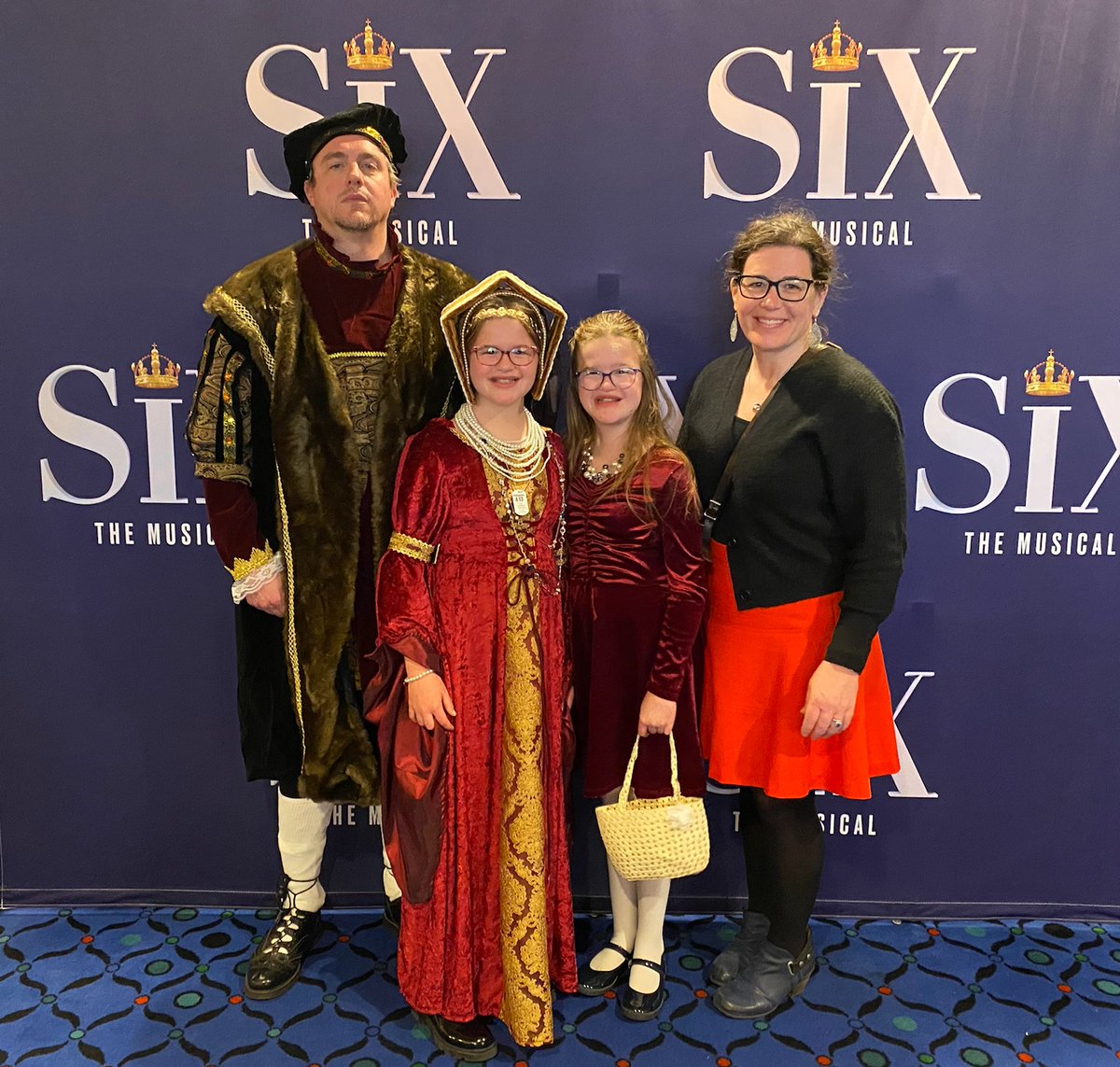 jwhytemn's tweet photo. Our young queens had to work all summer to earn their @SIXUSTour tickets at @TheOrdway and it more than lived up to expectations! Thanks for an amazing show.

#boleyntour 
@SixBroadway https://t.co/qJHUlPpJyK