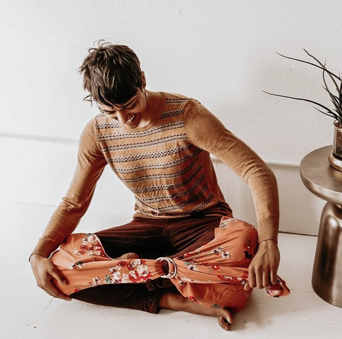 earth_to_ethers's tweet image. Simple, elegant support. #lotuswrap 🤍