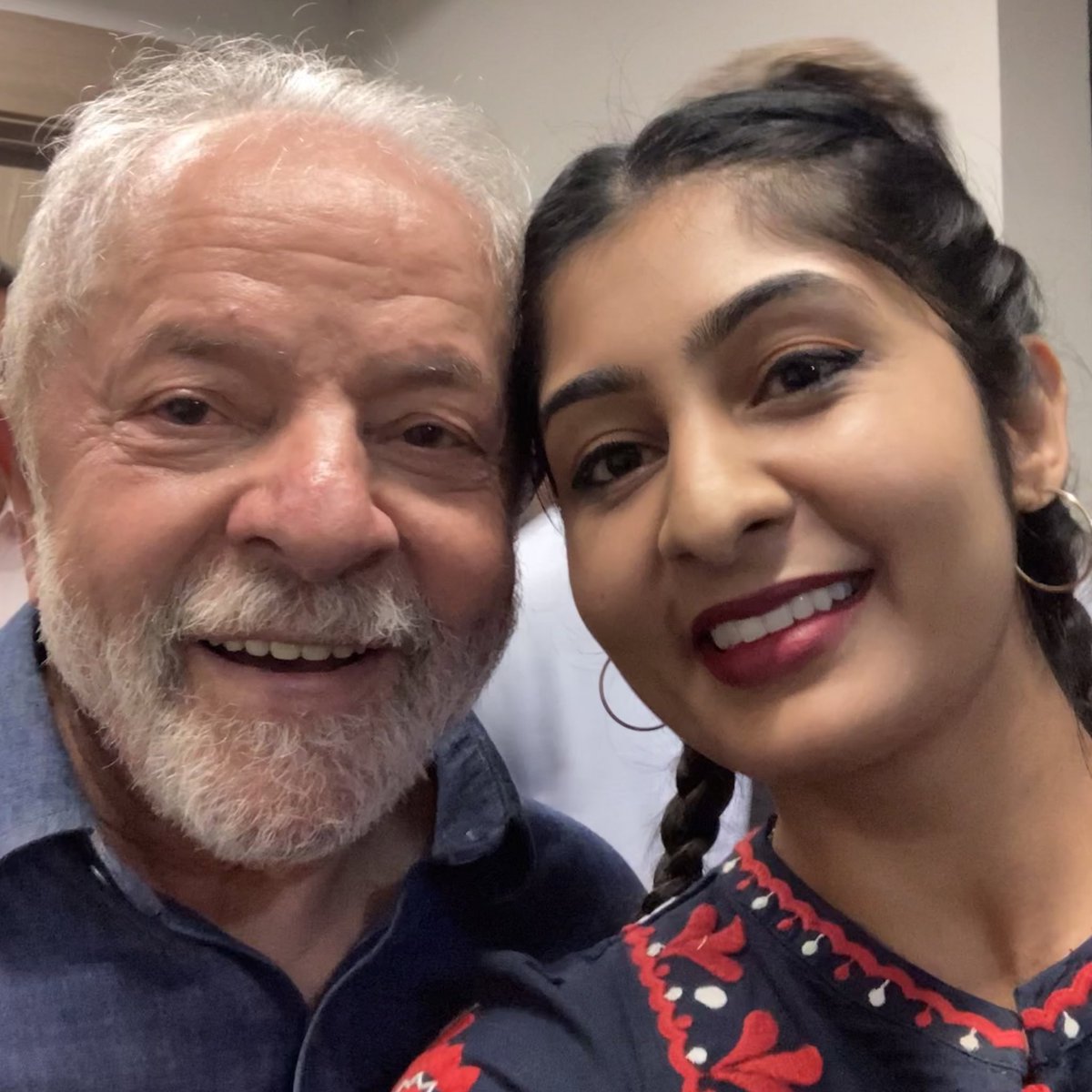 zarahsultana's tweet photo. It’s my birthday! Thank you @LulaOficial for the best gift I could ask for! 🥳✊🏽 https://t.co/exxne3pD8g