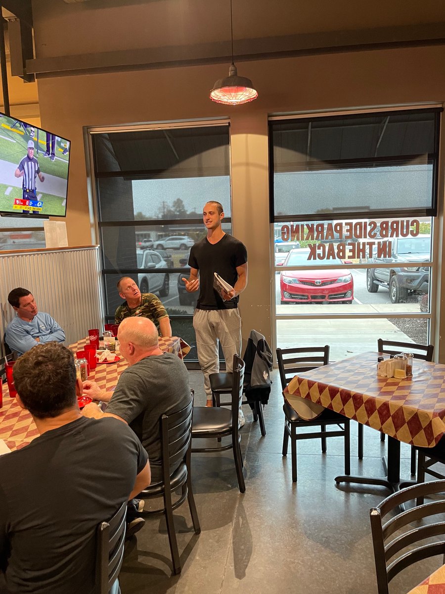 CoachASimmons's tweet photo. Great day with our Seniors &amp; their Dads! 
#Paintball &amp; #LegacyLunch 
Special thanks to Seth Stanley!
#EVERYoneIsALeader
Thank you to @USPizzaCo of Springdale for hosting us! Thank you to @WildWorld_PB for having us! https://t.co/SvZbGI6OCu