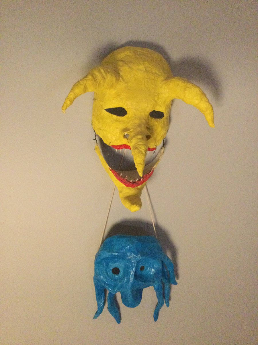 weird_ichneumon's tweet photo. The new blue mask looks a bit alarmed down there 🧐 https://t.co/tf9mXmqFrQ