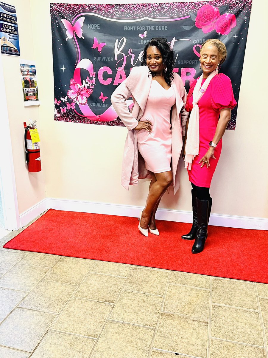 DonnaMcLeod4You's tweet photo. #PinkingOut at #church as #BreastCancerAwarenessMonth comes to an end.
#gapol https://t.co/rN9e69HYWG