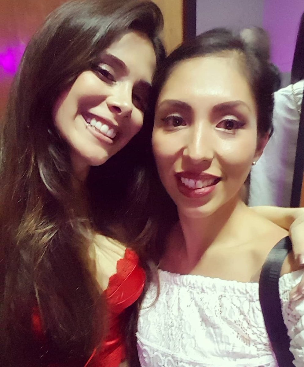Mi segunda foto con Yeli. #FelizCumpleGreeicy <a href="/Greeicy_rendon/">Greeicy Rendon</a>