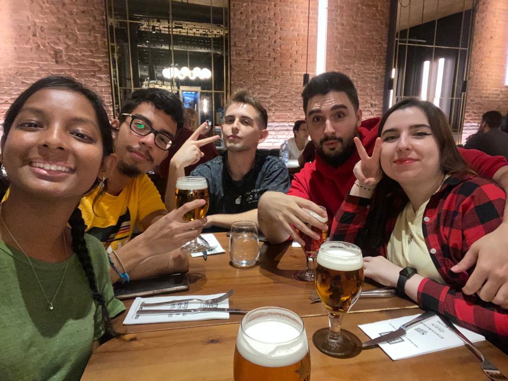 MarcusPkZ's tweet photo. Finde 🔝 con gente 🔝

🥰 https://t.co/GjO5wvTuET