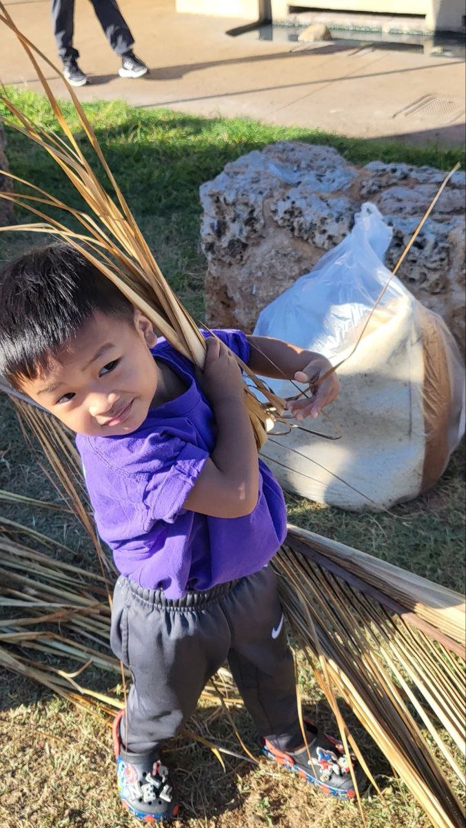 EagleNewsHawaii's tweet photo. #LingapSaMamamayan2022 
#IglesiaNiCristo #Hawaii #giveback by #Beach #CleanUp #WestOahu 
#local #Official #Thankful 

#EagleNewsHawaii #eaglenews @messenger4611 @MedCarl2028 @AlmaEBC1with25 @JeffreyLabasan @AGMRedMylene @EbcEvalerio @MioAcenas @hadjirieta @mistyevening @MeINC1914 https://t.co/QZi60hTegq