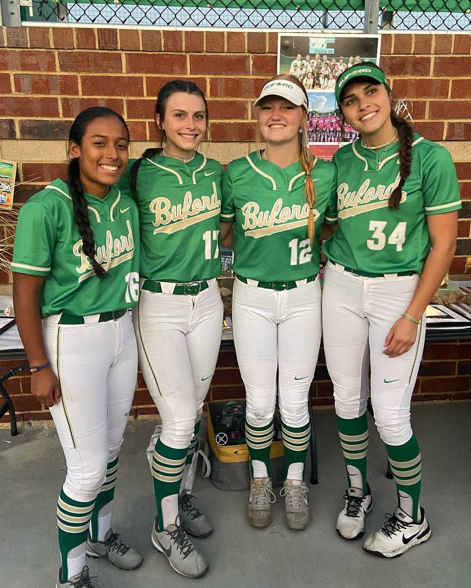 emmamanders02 tweet media