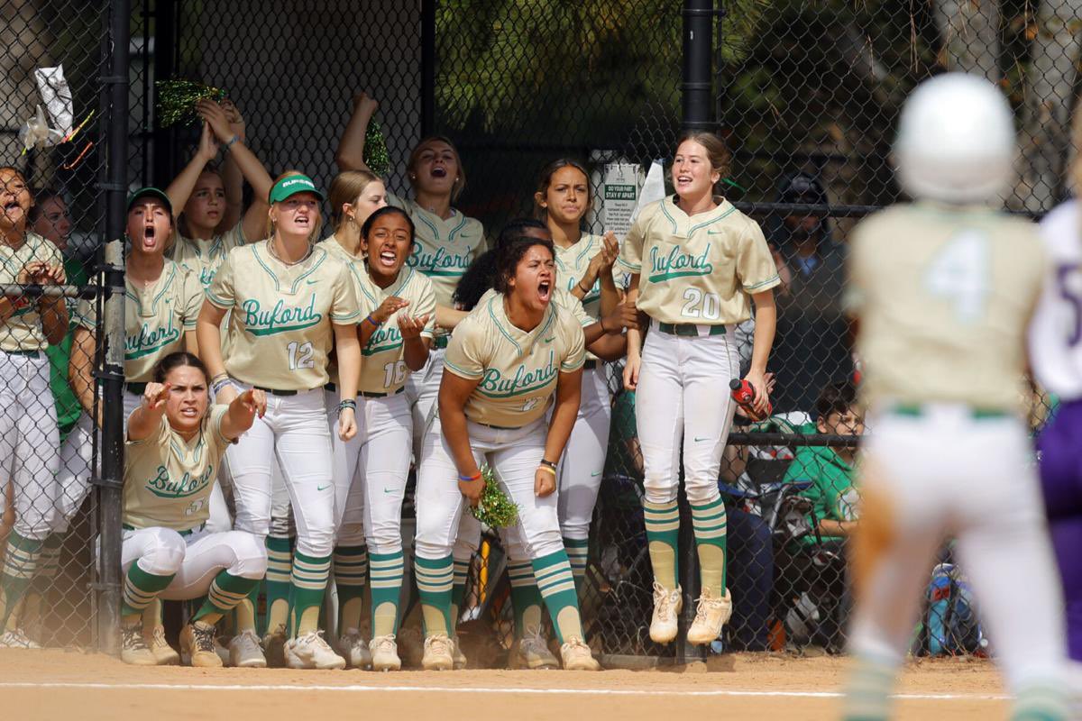 emmamanders02 tweet media