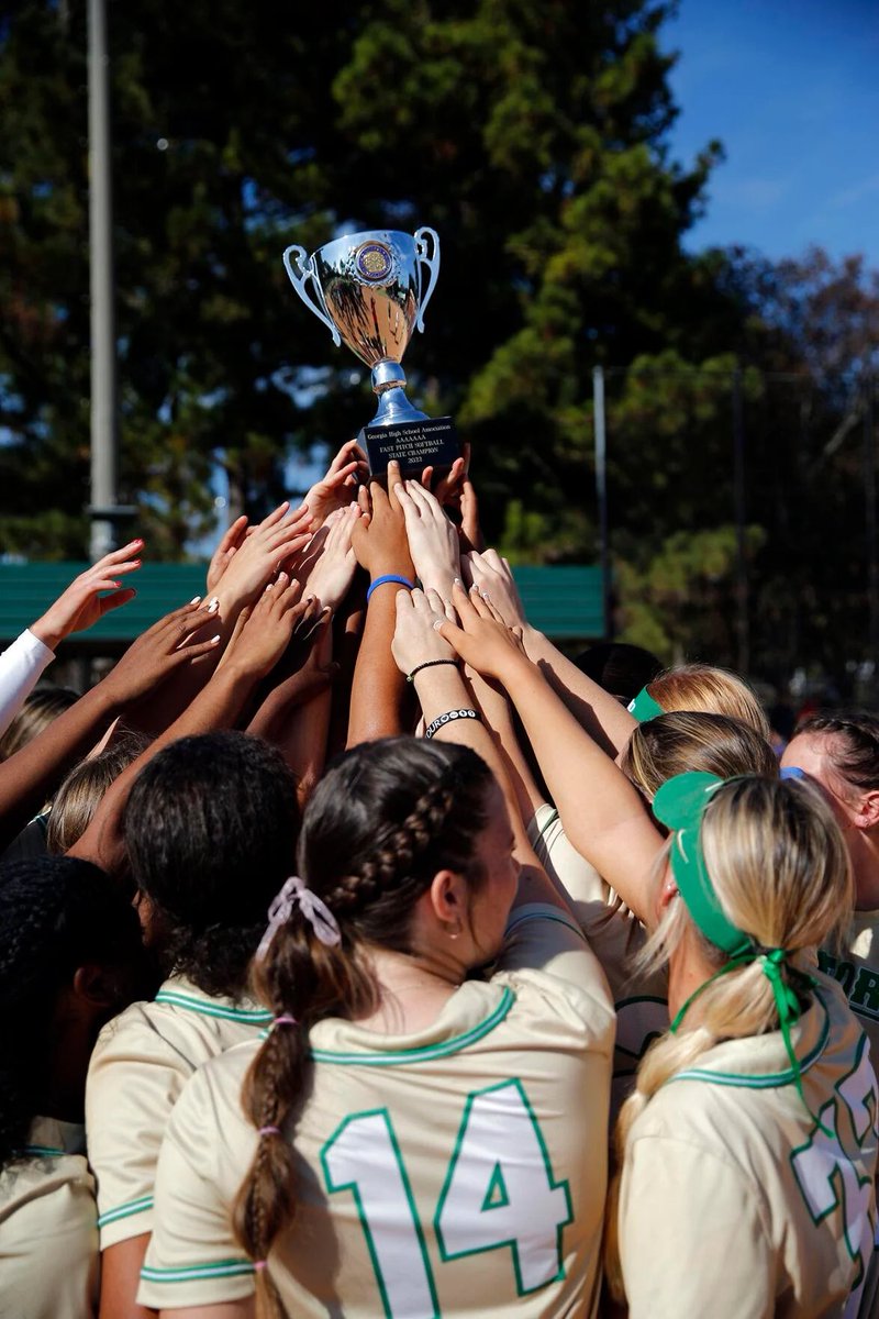 emmamanders02 tweet media