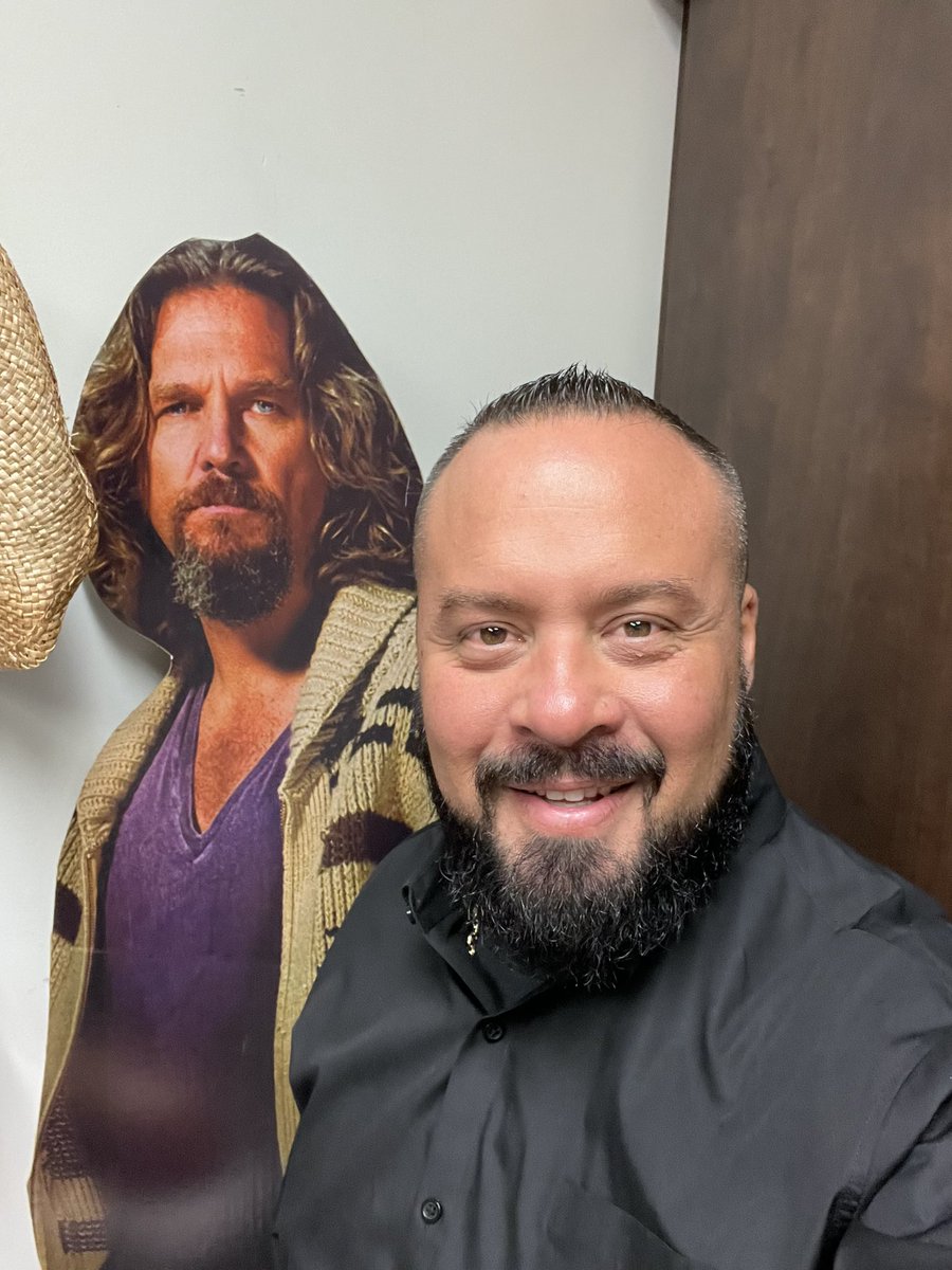 ROBSURES's tweet image. Hanging with the Big Lebowski tonight at @vixenscabaret 
#theyknowwhotoaskfor @ROBSURES