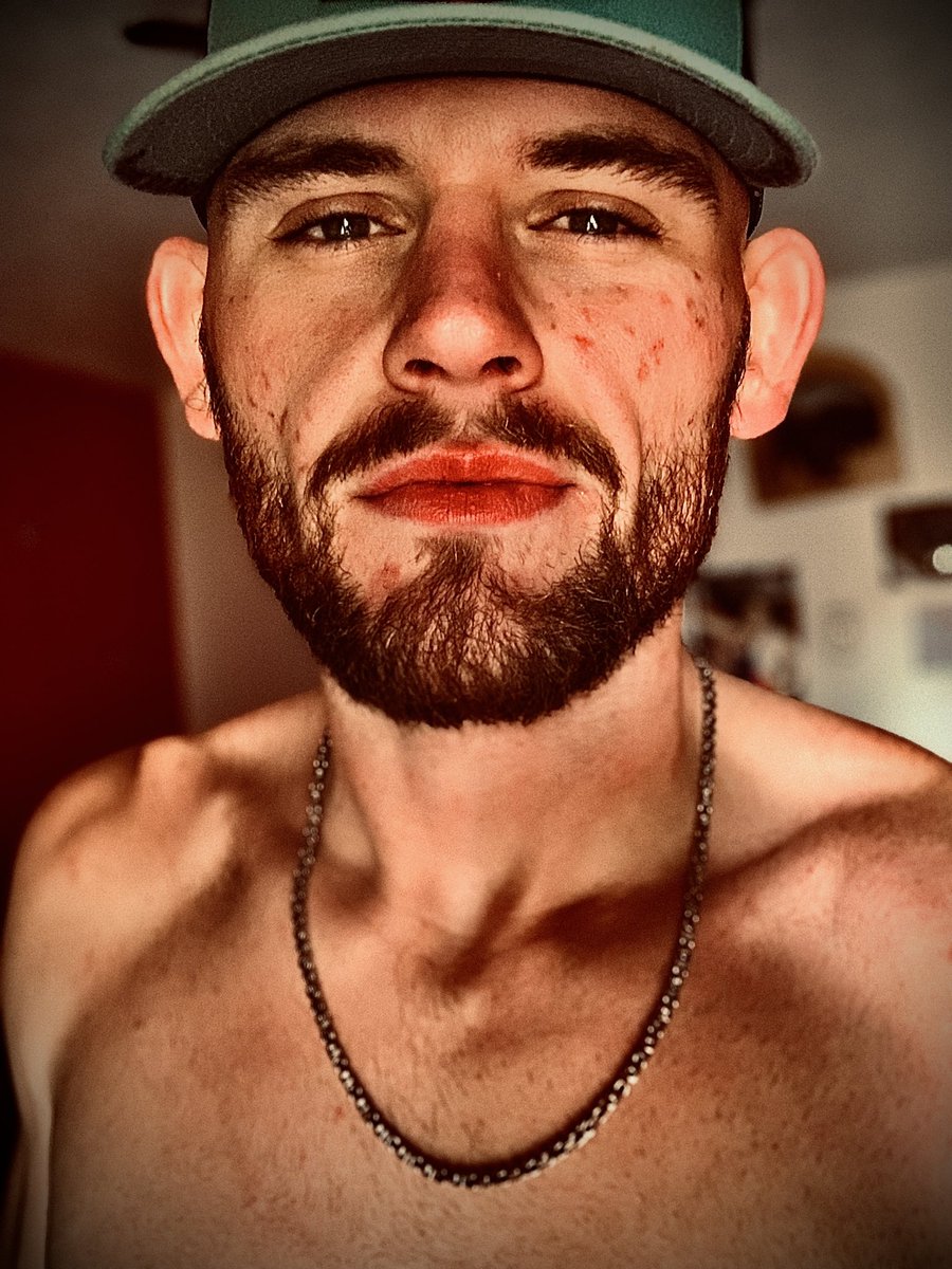 SeansandersOFC's tweet photo. God I see it and trust you. This will be the face of new country. I’m Sean Sanders. Aka. BigCountry. And I m a singer. #newface #FYP #ftf60s #fyptt #RetweeetPlease  #sing #AmericasGotTalent #auditions #blessed #God #famous #sexy  #viral #Like #countryfile  #comment https://t.co/jFrHBGhGfk
