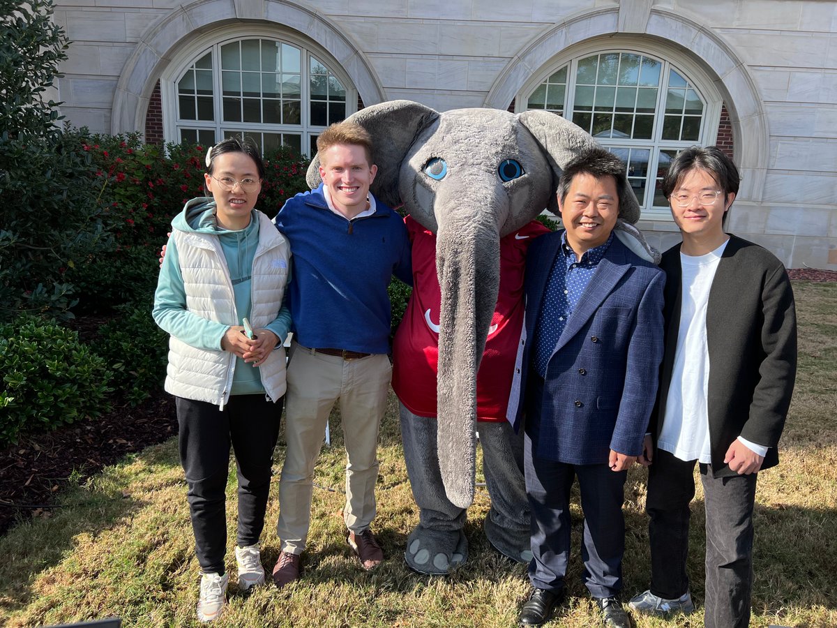 SAIL LAB at UA's E-Day! We demonstrated our research progress in Artificial Intelligence (AI). AI technologies in various research fields are speeding up multiple digital revolutions, from shifting paradigms in healthcare and engineering to public services and education.