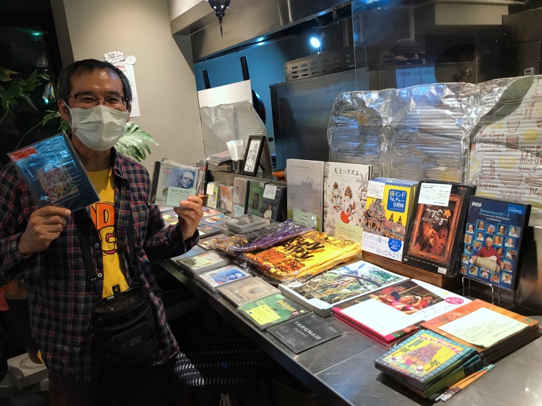 mridangam_movie's tweet photo. 昨晩のゼロワンカレーのイベント、関西からお越しのお客様や、昼に【＃響け情熱のムリダンガム】を観てから来てくださった方も。ありがとうございました🥰
この映画にまつわるミールスを食べて、映画や古典音楽の話を聞いたり語ったりしました。
井生さんの、南インドのブランコの話も面白かった〜 https://t.co/kTkPTrin3q