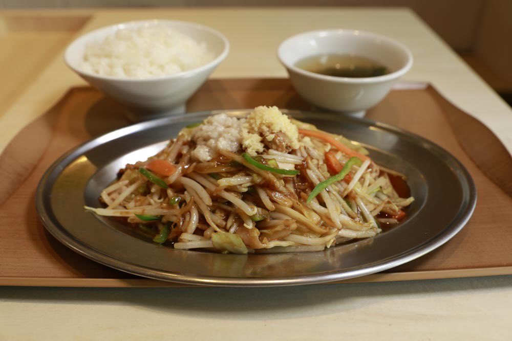 本日の営業時間
11:00-15:00
17:00-21:00

本日最終日となります。
元気に営業しております！
ご来店お待ちしております😊✨

よろしくお願いします！

#ベジー太心斎橋店
#肉野菜炒め #羽釜炊きご飯
#心斎橋ランチ