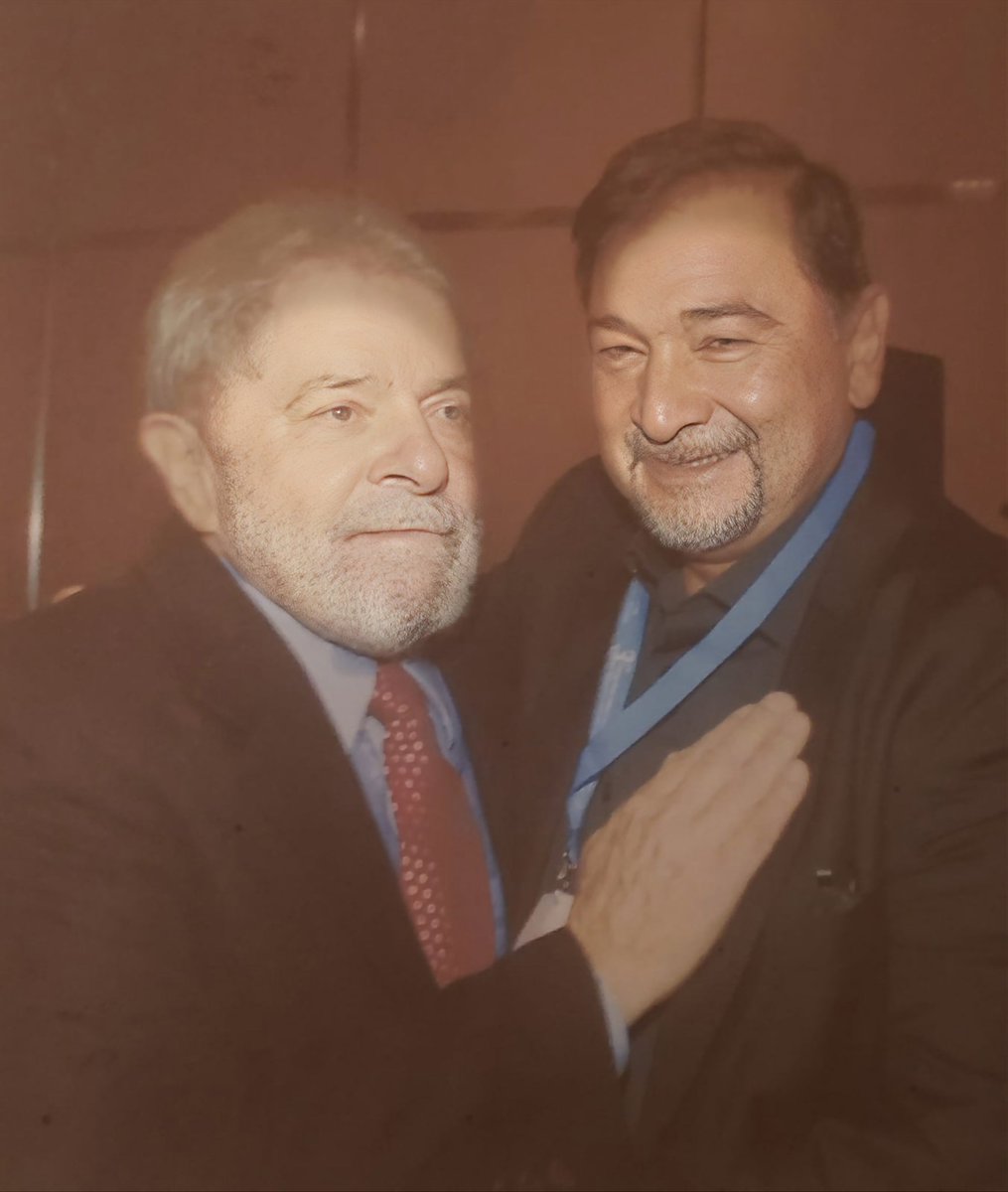 Una gran alegria el triunfo de <a href="/LulaOficial/">Lula</a>, un luchador incansable, ejemplo de un líder a quien su pueblo apreció y supo reconocer sus valores y su amor por su querido Brasil. 
¡Hoy, Latinoamérica está de fiesta!
Felicitaciones a los hermanos de Brasil por #LulaPresidente