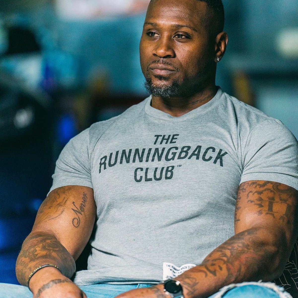 t_will_train's tweet photo. I want to share w/ my friends, family & fellow DEACTOWN Fam, that Former @nfl RB @thomasqjones is on @thepivot podcast wearing @TheRBClub1 T-Shirt (a Brand/Club that I created from the ground up)🙏🏿♣️🎩
@WakeForest @WakeFB @DemonDeacons @WFUAlumni
Shop @
https://t.co/elCo9cUhB8 https://t.co/N7t2WGDP9c