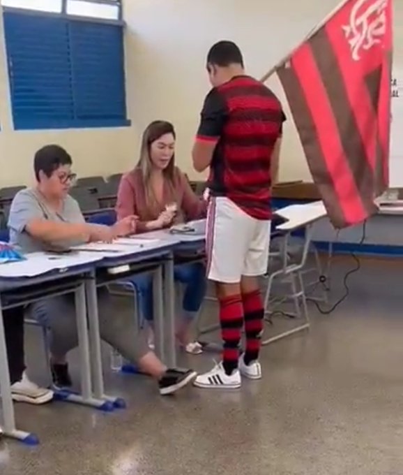 out of context Flamengo tweet media