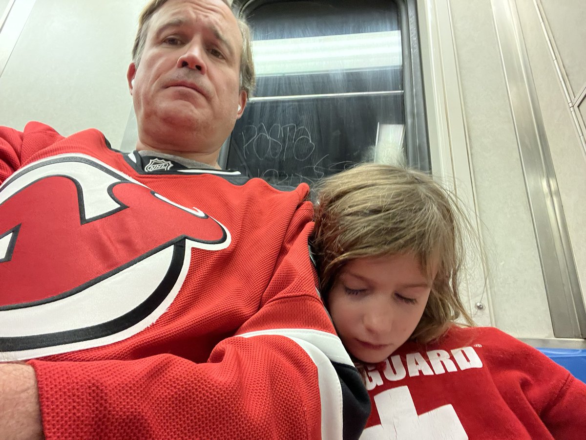 JulianRC0930's tweet photo. We don’t remember much from the PATH ride back into the city tho.. https://t.co/LagncPbkVa