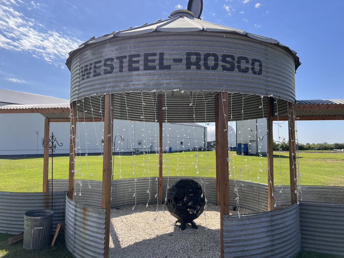 ProjectsMetal's tweet photo. #metalfamily #metalart #yardsigns #family #yarddecor #farming #farmsigns #designmetal #metal #metalfun https://t.co/cZneii84rV