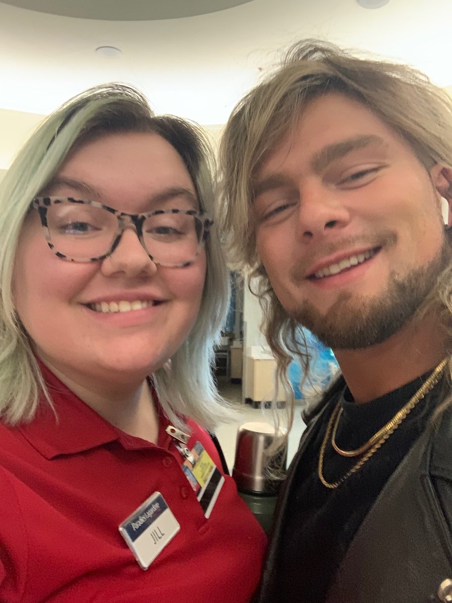 I saw this man in the airport tonight did a turnaround (cause double takes can hurt) just to say his mullet is amazing and he’s Brian Pillman Jr right?