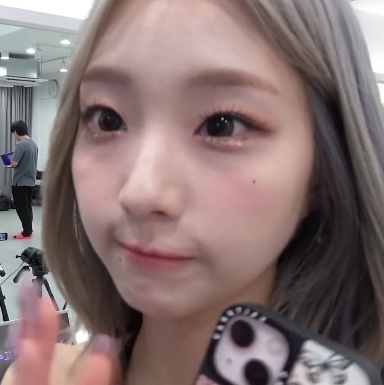 yeojinhours's tweet photo. #여진 #yeojin https://t.co/UbX9udMKo3