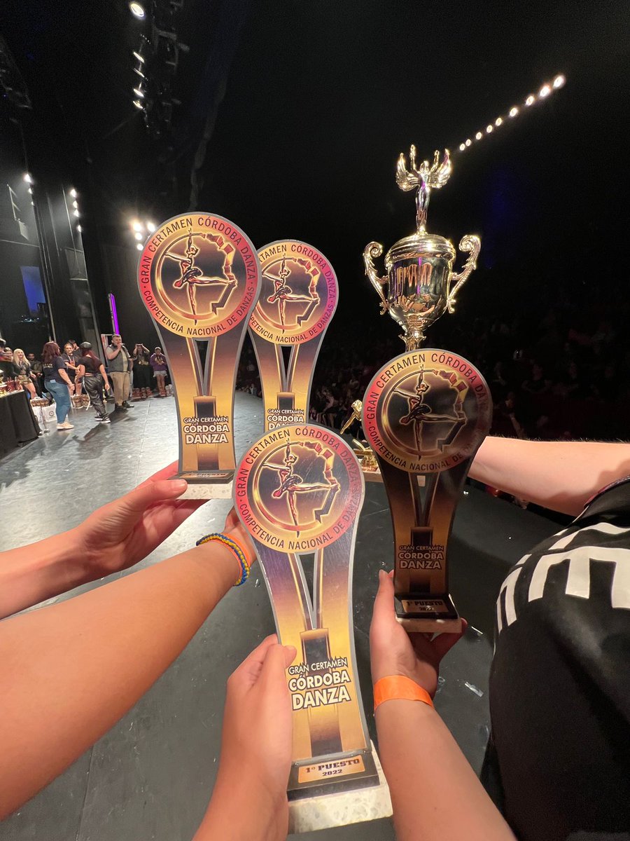 4 coreografías 4 primer puesto. 
Premio especial " A MEJOR COREOGRAFÍA MAYORESSSSSSSSSSS" DIOS <a href="/Relevedanzas/">Releve</a> rompiste todoooo