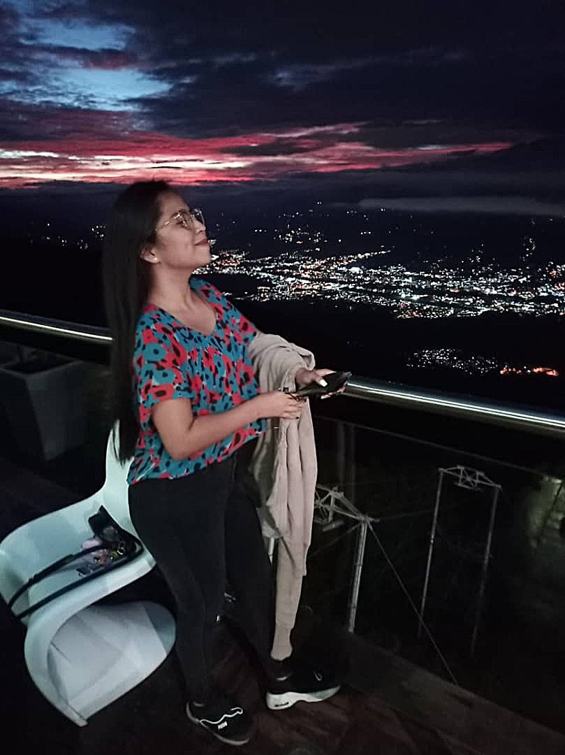 MoraAlbanny's tweet photo. Un lindo atardecer desde el Teleférico de Mérida 🥺 https://t.co/NaI85sumFN
