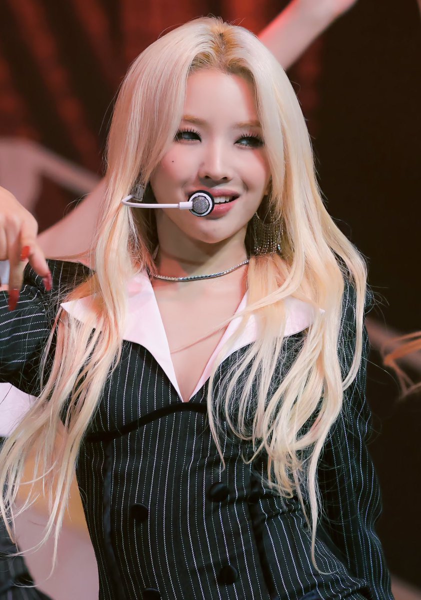 soyeonmania's tweet photo. RT OR REPLY

I vote #GIDLE  for worldwide fans choice Top 10 #MAMAVote https://t.co/lgbd6518yK